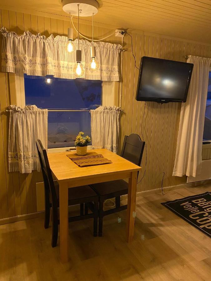 Koselig Studioleilighet I Svolvaer - Lofoten Ved Svolvaergeita, Djevelporten Exteriér fotografie